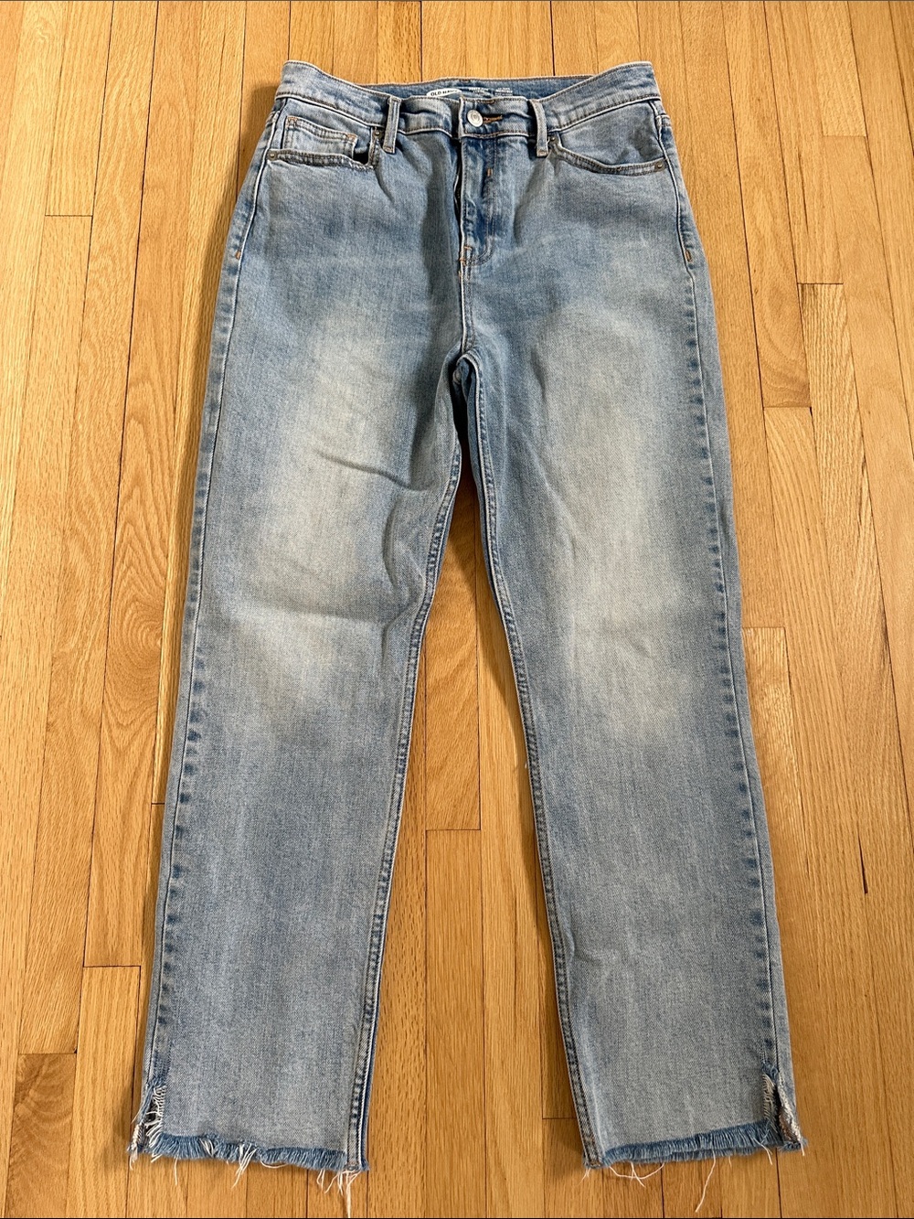 5 for $25 // Old Navy Power Jean high waist ankle light blue raw hem size 8
